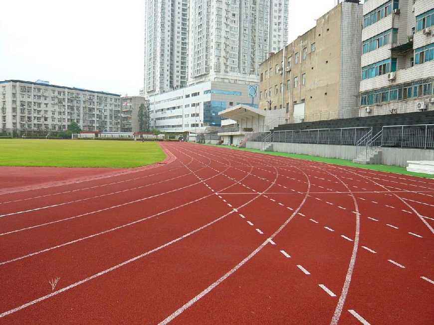 你知道矽pu球場材料有什麼好處嗎？