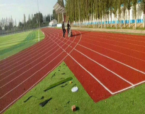 望江塑胶跑道.jpg